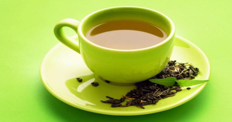 Zielona herbata – właściwości, korzyści zdrowotne. Czy warto ją pić?