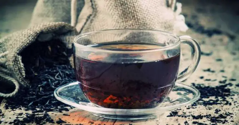 Czy czarna herbata jest zdrowa? 10 powodów, aby pić ją każdego dnia