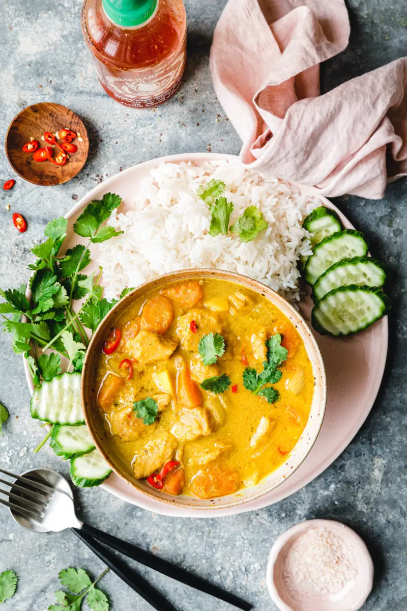 Vegan yellow Thai curry