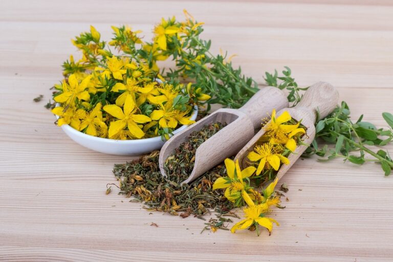 dedecek-si-roky-nevedel-rady-s-plisnemi,-nakonec-na-ne-dokazal-vymyslet-vlastni-lek.-staci-dve-ingredience-za-malo-penez-a-plisnove-infekce-mizi-raz-dva